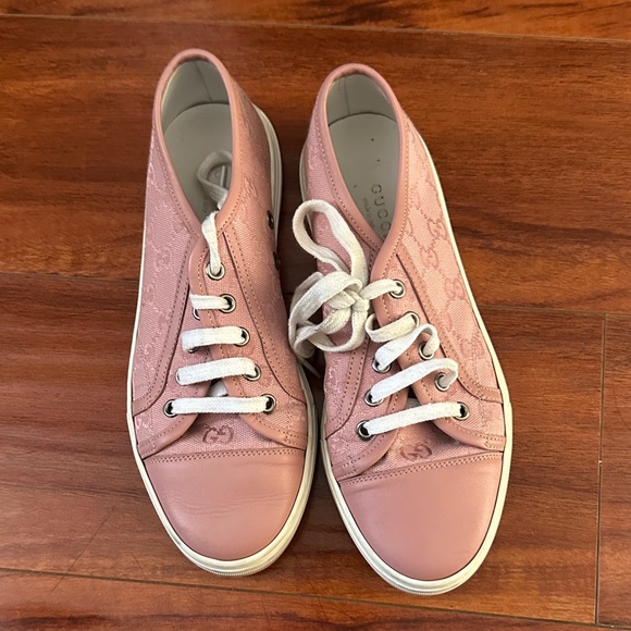 Gucci Women's Pink Lace-Up Sneakers - Picture 1 of 5